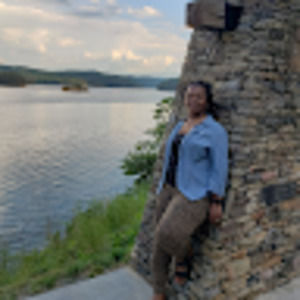 Meet your Posher, Stacy